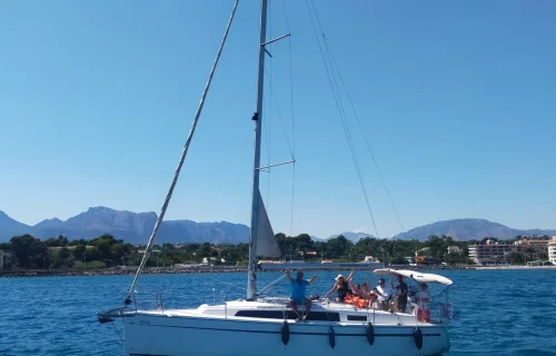 Bavaria 34 alquiler velero altea, alquiler velero benidorm, alquiler velero calpe