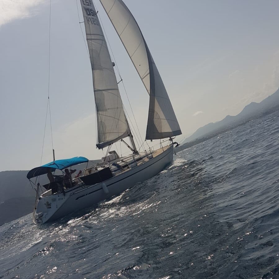 Bavaria 37